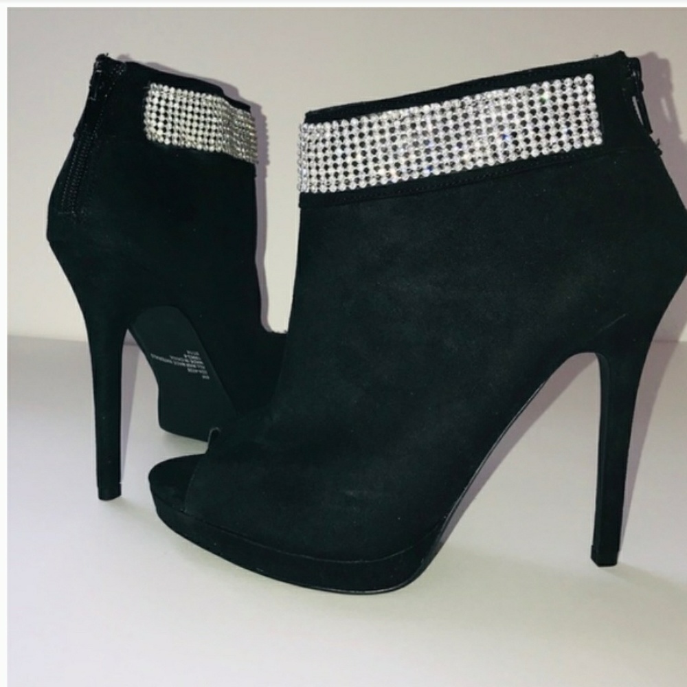 🆕Black Vegan Leather Peep Toe Bling Bootie